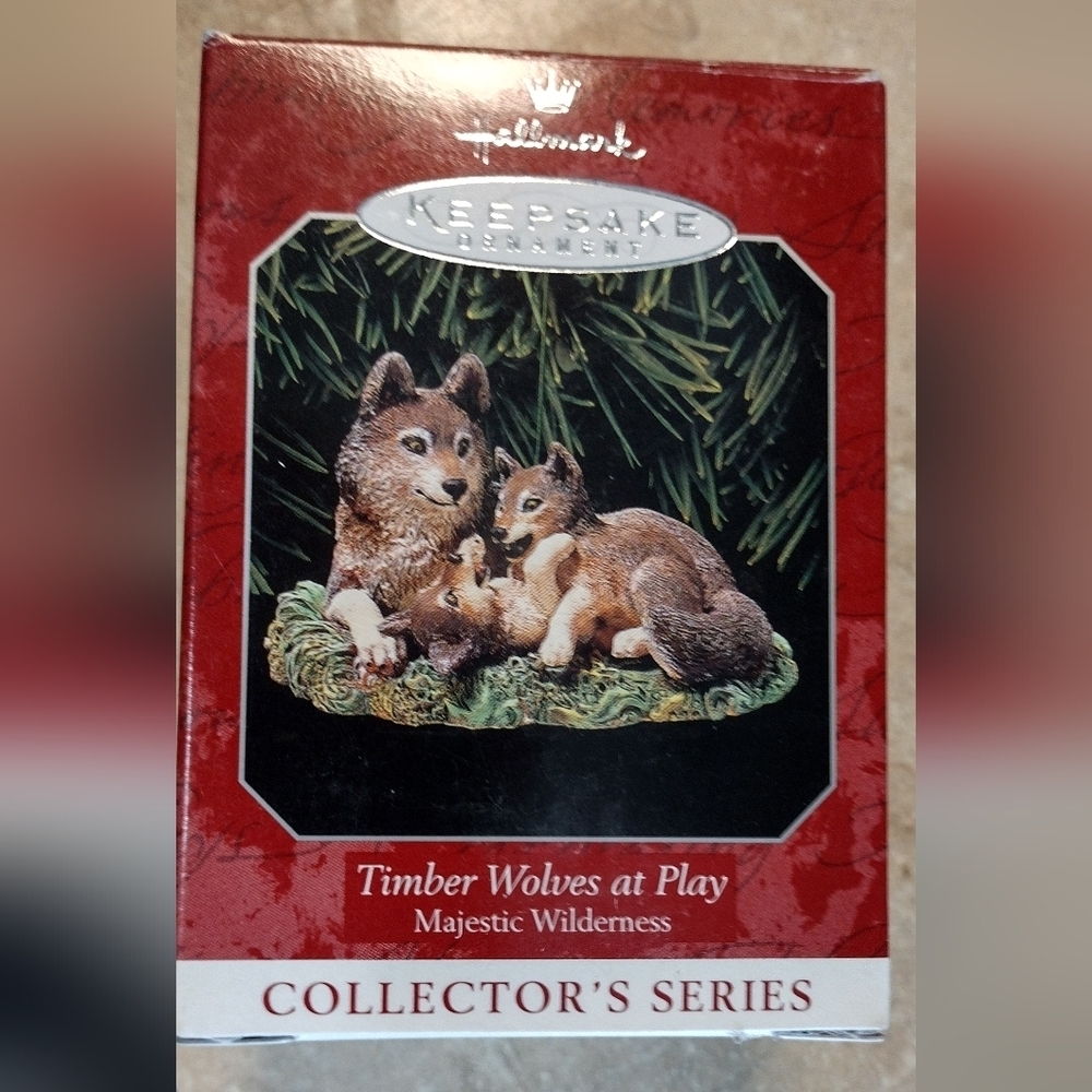HALLMARK Keepsake Timber Wolves at Play "Majestic Wilderness" Ornament 1998